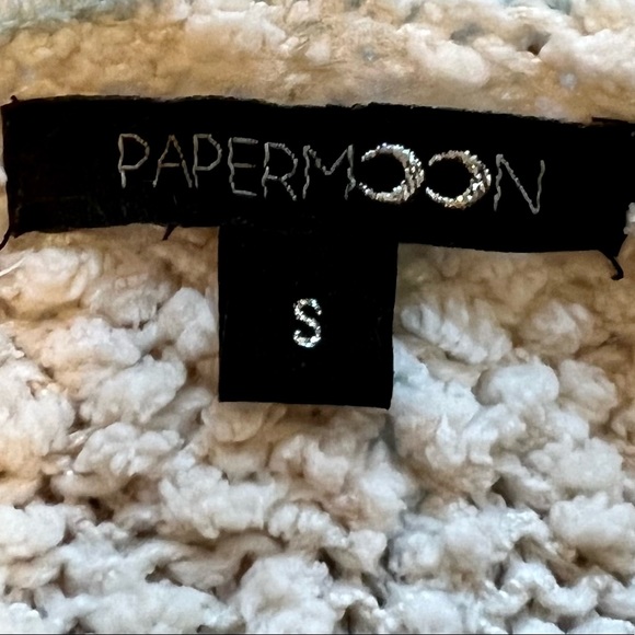 Paper Moon - Picture 2 of 2